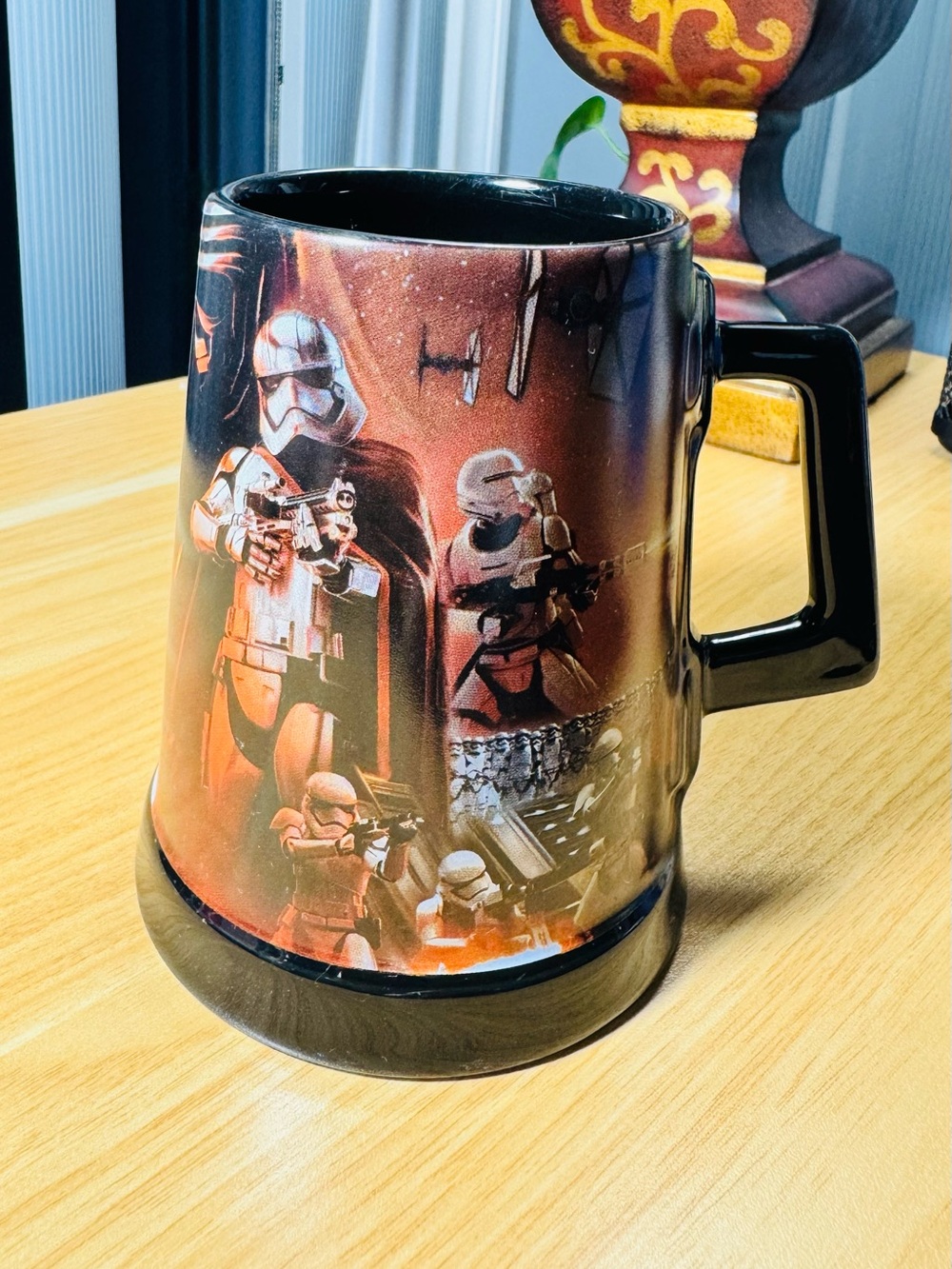Star Wars Ceramic Mug - Black and Red Stormtrooper Scene